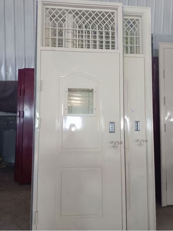 彬县学校教室门