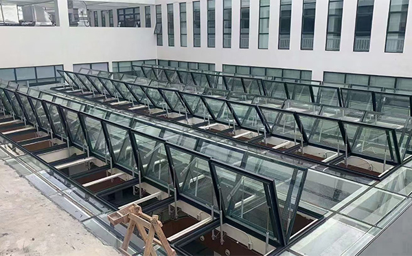 百安科技有限公司近期彬县排烟窗项目案例分享 百安科技有限公司近期彬县排烟窗项目案例分享