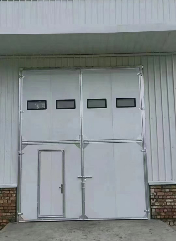 彬县工业门在设备装配车间出入口的实施记录